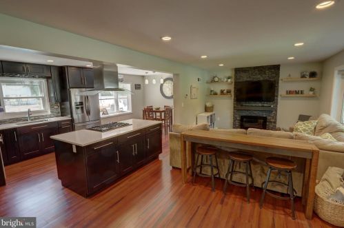 570 Old Orchard Ln, Camp Hill PA  17011-1828 exterior