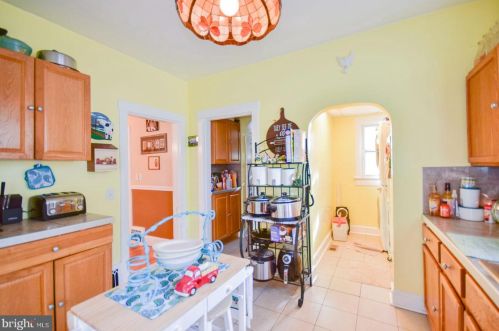 310 Congress St, Charles Town WV  25414-1320 exterior