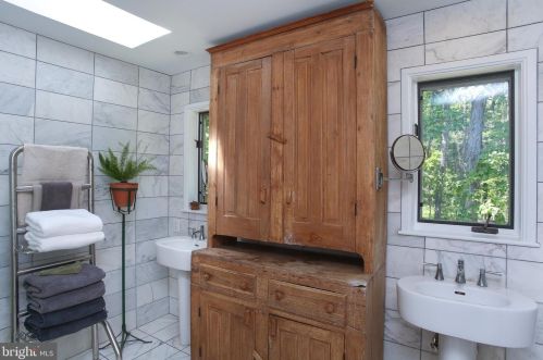 5295 Branch Rd, Pipersville PA  18947-1197 exterior