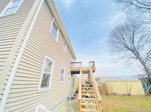 719 Queen St, Bridgeport CT  06606-3379 exterior