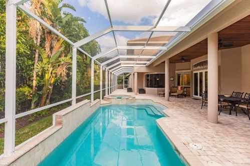 475 Wedge Dr, Naples, FL 34103-4712