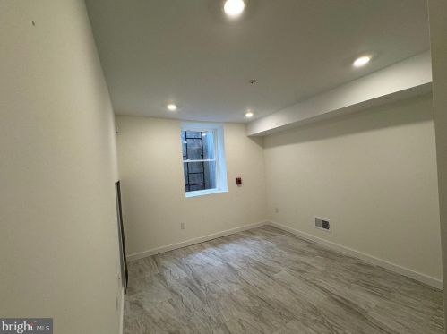4054 Girard Ave, Philadelphia PA  19104-1032 exterior
