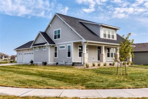 1322 45th St, Ankeny, IA 50021