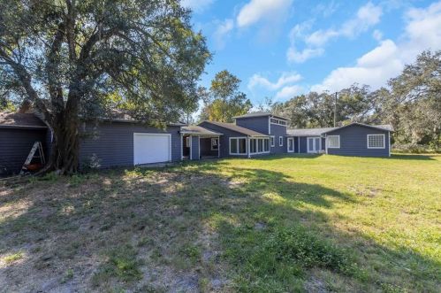 602 1st Ave, Ruskin FL  33570-4002 exterior