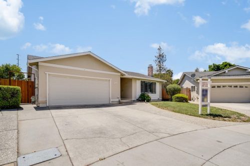 4469 Hanalei Pl, San Jose, CA 95118-1938
