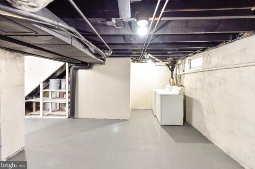 1102 Cumberland Ave, West Deptford NJ  08096-3041 exterior