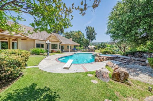 613 Ferrari Ln, West Covina CA  91791-2350 exterior