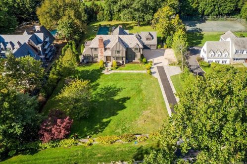 70 Mamaroneck Rd, Scarsdale, NY 10583-2822