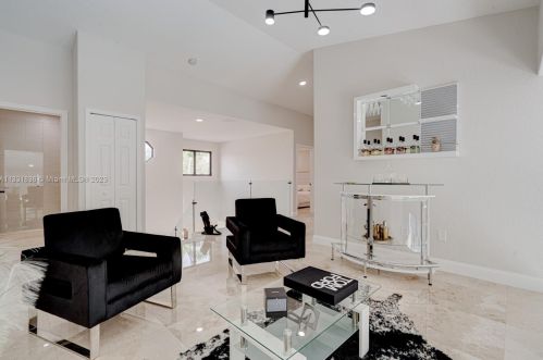 3586 143rd Ave, Hollywood FL  33027-4704 exterior