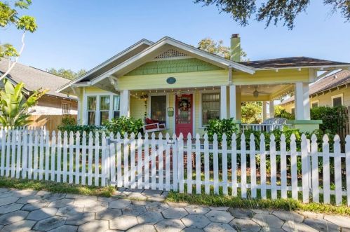 921 3rd St, Saint Petersburg, FL 33701-1713