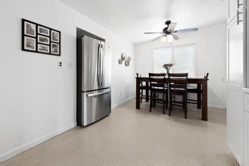 275 Carleton Dr, Ukiah CA  95482-3821 exterior