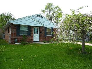 1933 Woodbridge Rd, Toledo, OH 43615-3419