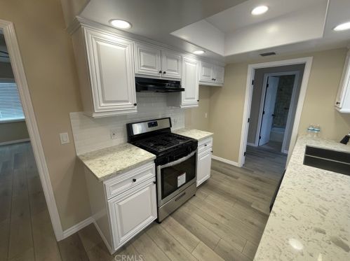 807 Chevy Chase Dr, Glendale CA 91205-3018 exterior