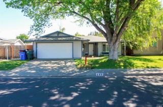 449 Royal Oaks Dr, Vacaville, CA 95687-5021