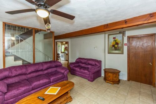 79 Thelma St, North Providence RI  02904-4560 exterior