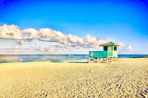 507 Dona Dr, Nokomis FL  34275-2613 exterior