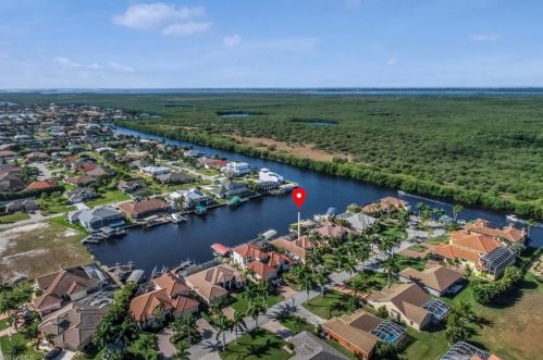 2818 43rd St, Cape Coral, FL 33914-6003