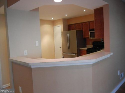 806 Wharton Rd, Mount Laurel, NJ 08054-5267