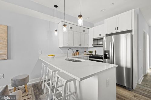 1111 Holbrook Ter, Washington DC 20002-2704 exterior