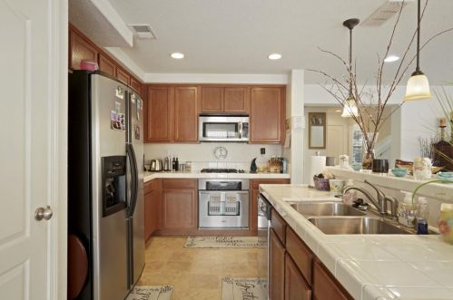 18206 Garmetta Way, Lathrop CA  95330-8530 exterior