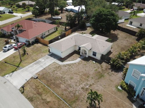 5920 Wolverine Rd, Fort Pierce, FL 34986-3651
