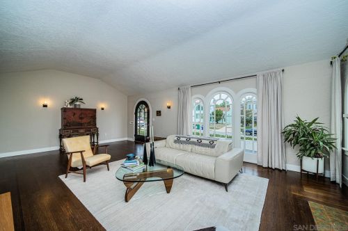 3017 Goldsmith St, San Diego CA  92106-1416 exterior