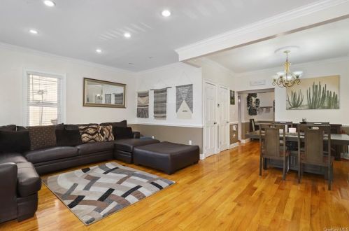 838 Vincent Ave, Bronx, NY 10465-1618