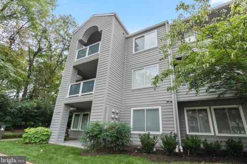 11737 Summerchase Cir, Herndon, VA 20194-1144