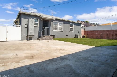 3920 Fairman St, Lakewood, CA 90712-3856