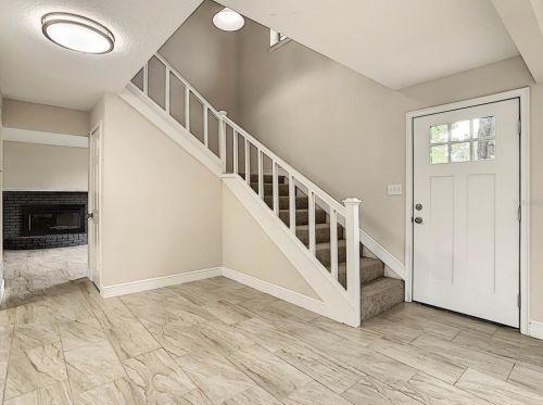 821 Eastover Cir, Deland, FL 32724-2902