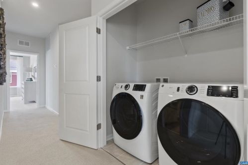 5985 Mccomb St, Crozet VA  22932-3023 exterior