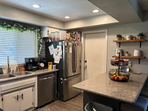 436 Douglas St, Bakersfield, CA 93308-2421