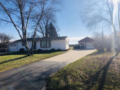 9713 Saratoga Dr, Caledonia, WI 53108-9670