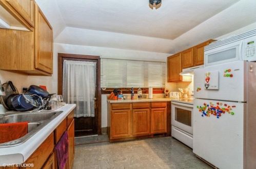 516 Sage St, Lake Geneva, WI 53147-1536
