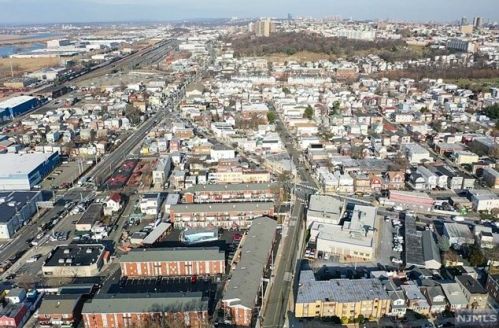 3900 Liberty Ave, North Bergen NJ  07047-2539 exterior