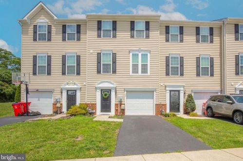 200 Stone Hill Dr, Pottstown, PA 19464-7515