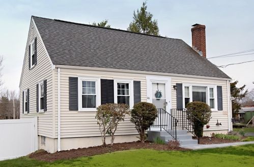 46 Hillside Ave, Norwood, MA 02062-4524