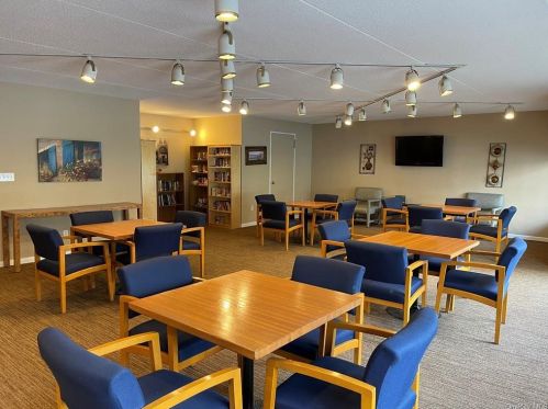 200 High Point Dr, Hartsdale NY  10530-1139 exterior