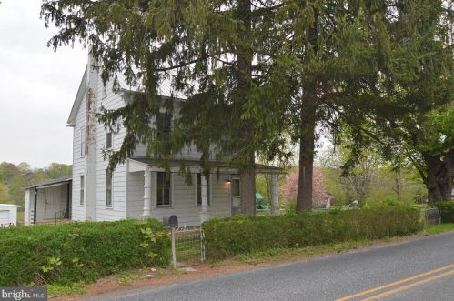 12 Hunter Forge Rd, Dale, PA 19504-9015