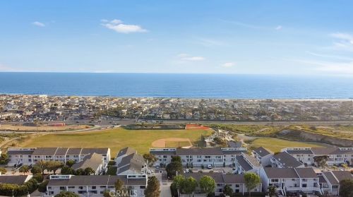 10 Serena Ct, Newport Beach, CA 92663-2304