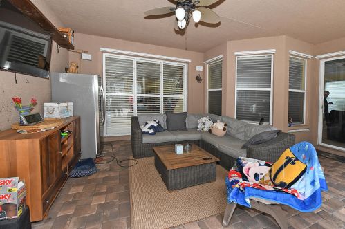 8938 Hidden Acres Dr, Boynton Beach FL  33473-4854 exterior