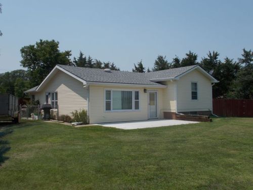 110 Lawrence Rd, Roscoe, NE 69153-4612