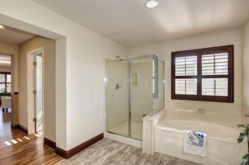 1741 Campos Ave, Woodland CA  95776-5327 exterior