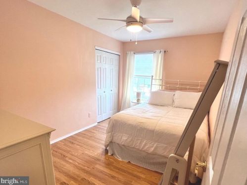 337 Hanby Cir, Boothwyn PA  19061-2319 exterior