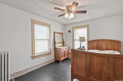 33 Galloway Rd, Warwick NY  10990-1629 exterior
