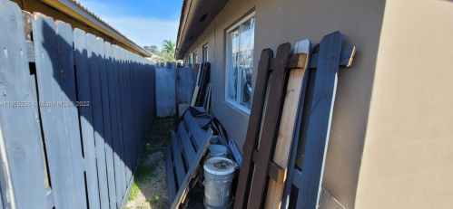 9734 127th Ter, Hialeah, FL 33018-7405