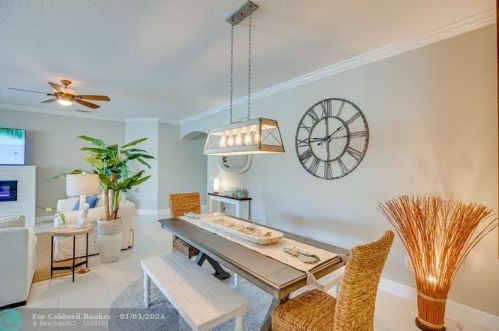 1525 79th Ave, Vero Beach FL  32966-1261 exterior