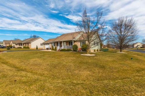 78 Mallory Cir, Fishersville, VA 22939-2038