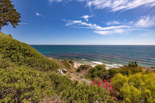 2215 Edgewater Way, Santa Barbara CA 93109-1923 exterior