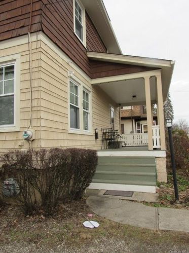 17 Woodlawn Ave, Middletown, NY 10940-3214